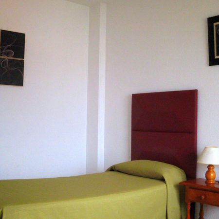 Hostal Esperanza Benajarafe Exterior foto