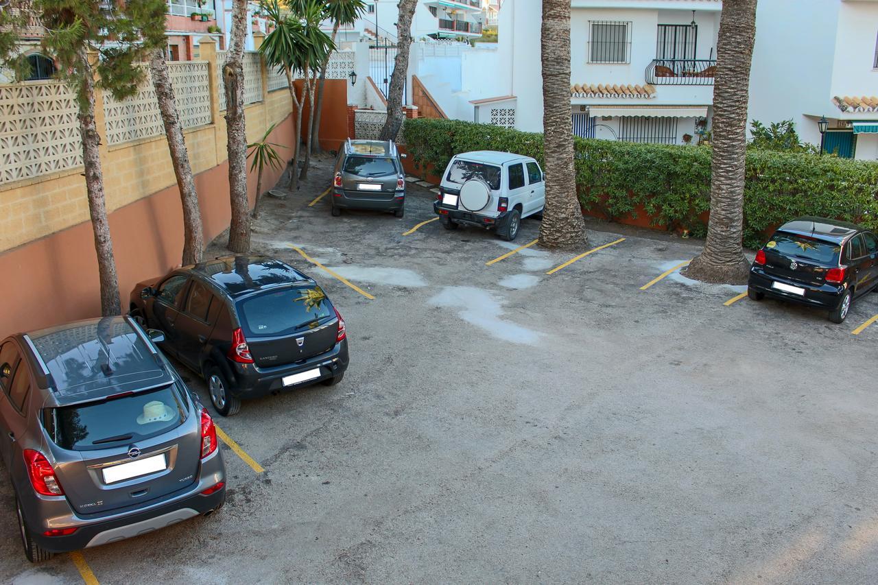 Hostal Esperanza Benajarafe Exterior foto