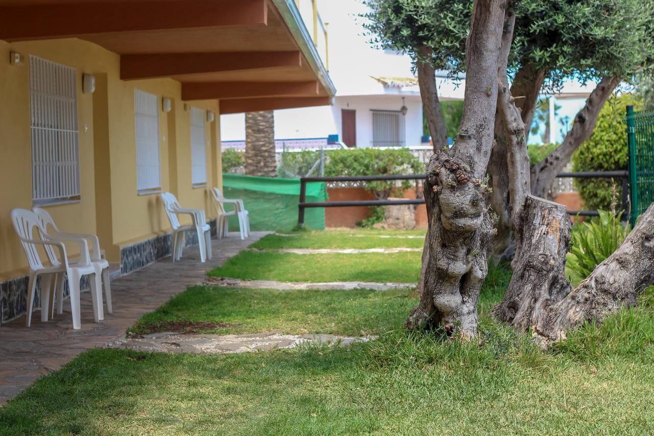 Hostal Esperanza Benajarafe Exterior foto