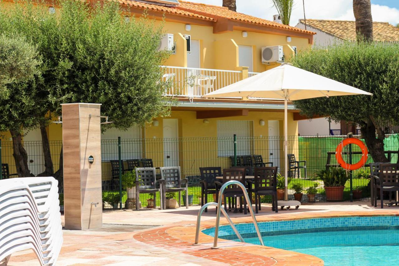 Hostal Esperanza Benajarafe Exterior foto